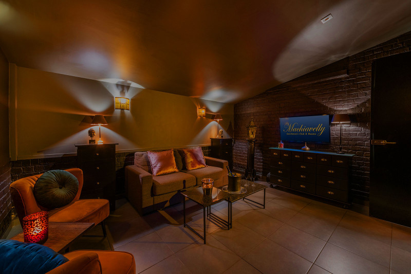 machiavelly-salon_lounge-photo_album-1767015829